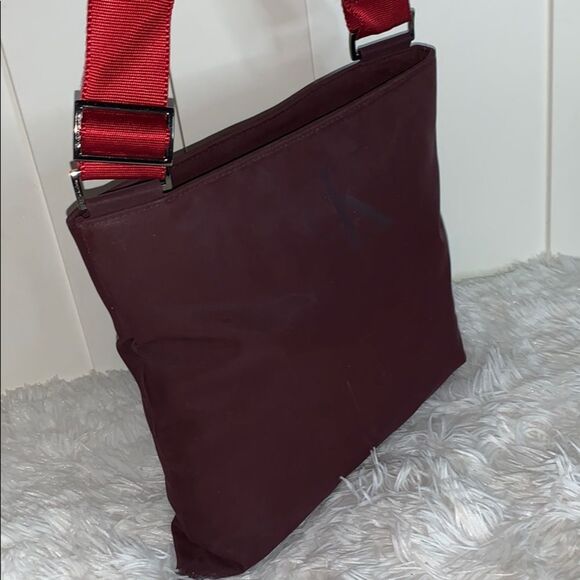 Calvin Klein Burgundy Crossbody - Picture 3 of 12